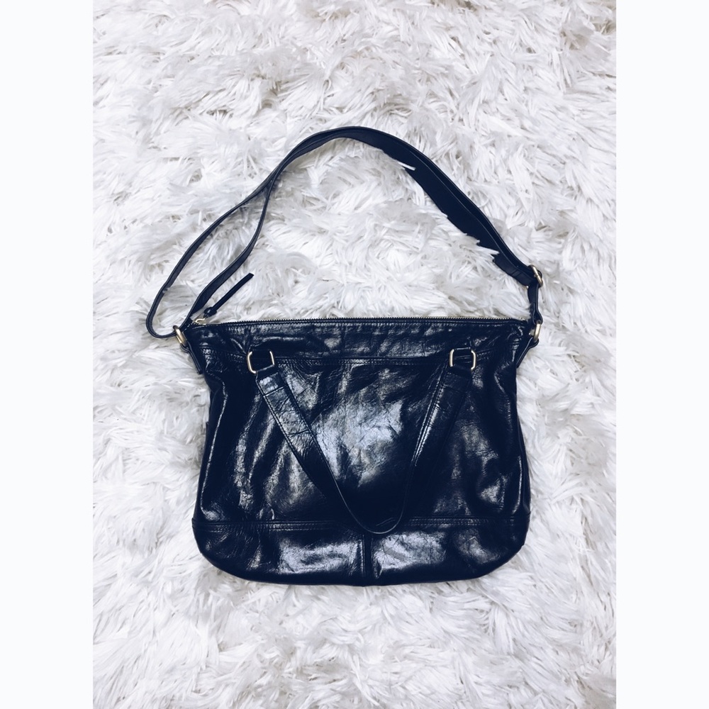 HOBO Black Leather Purse handbag shoulder strap zip top - Picture 2 of 9